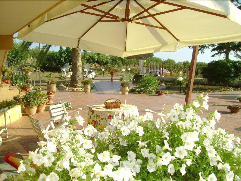 Villa Dei Giardini San Leone Exterior foto
